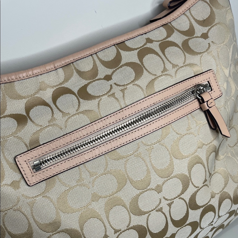 Coach Signature Beige and Pink Shoulder Bag - Picture 4 of 15